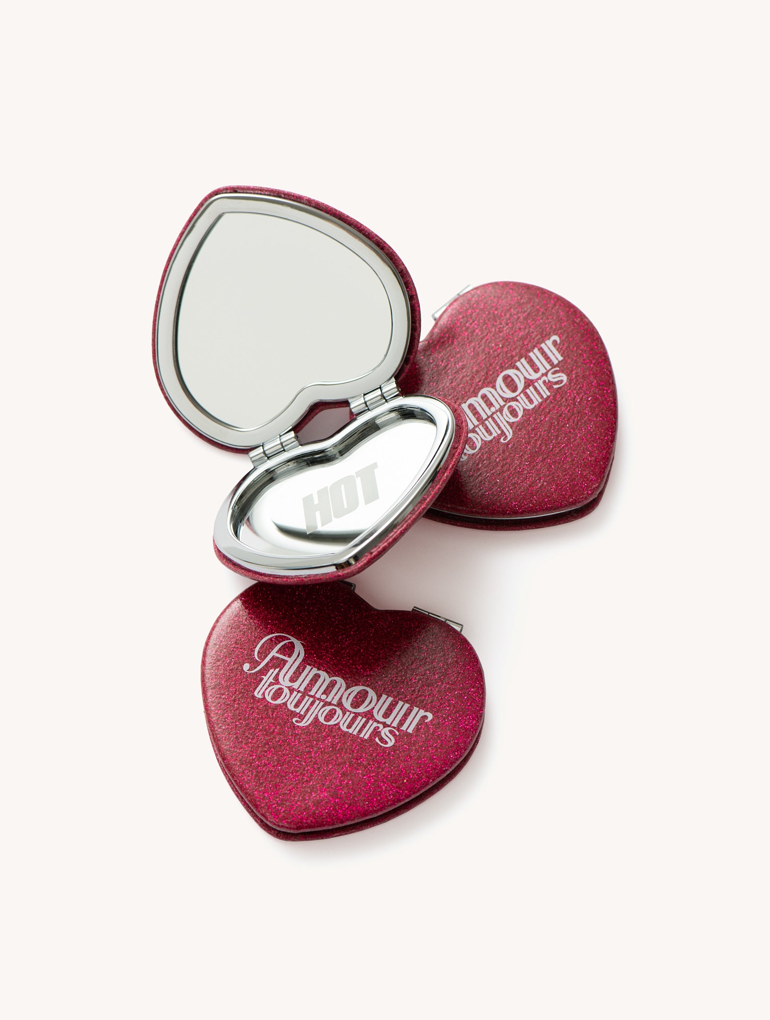 Self) Love Forever – Carne Bollente